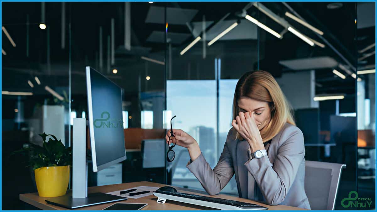 Cẩm nang bảo vệ mắt cho dân văn phòng trước ánh sáng xanh